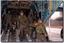 US troops land in Bosnia